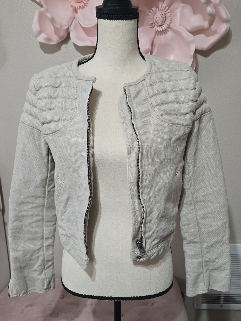 H&M Light Gray Quilted Shoulder Zip-Up Jacket